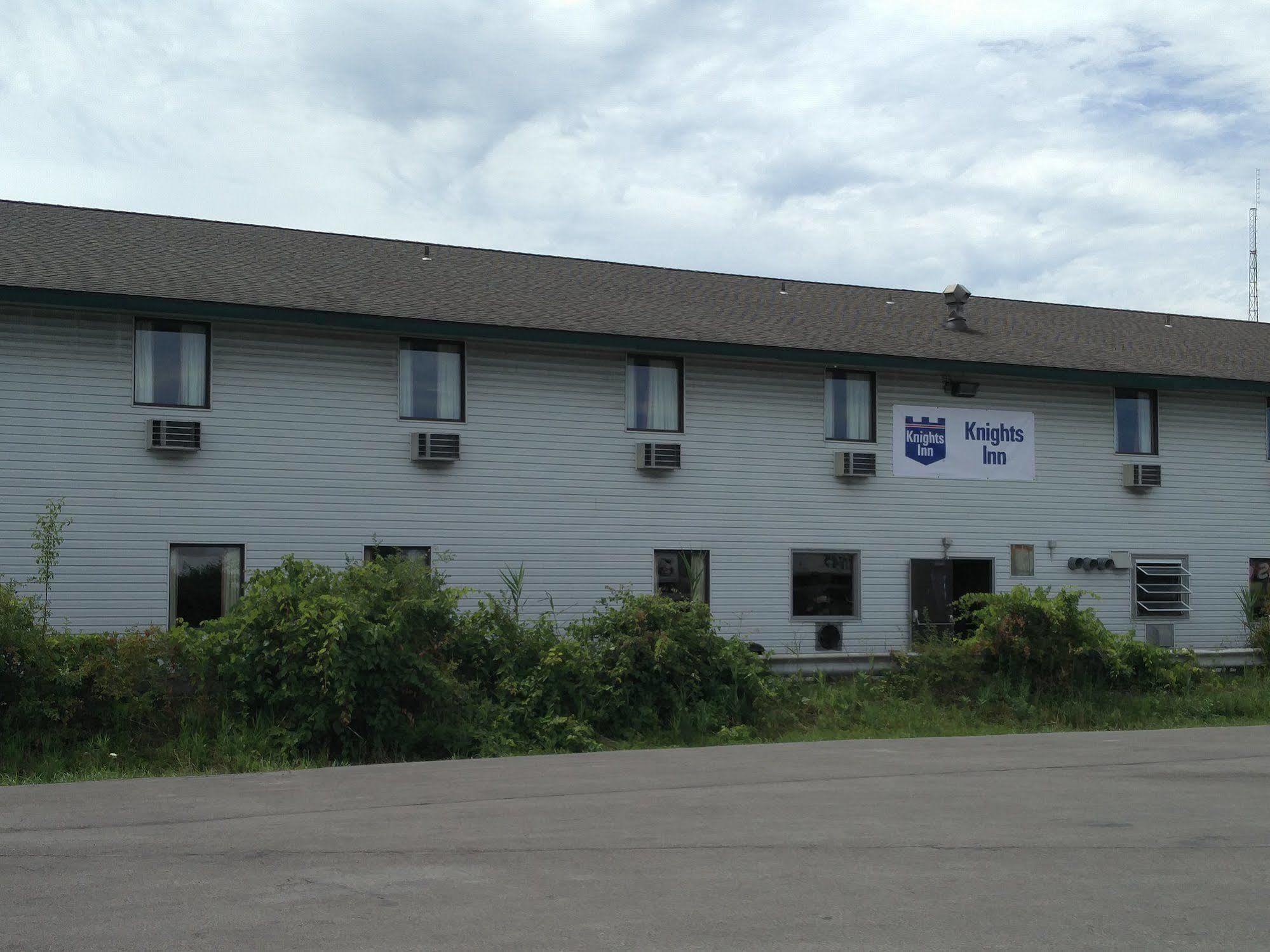 Magnuson Hotel East Syracuse Exterior photo