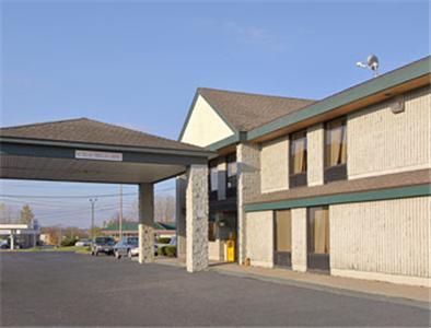 Magnuson Hotel East Syracuse Exterior photo